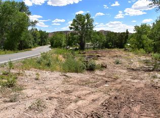 331 Juan Medina Rd, Chimayo, NM 87522