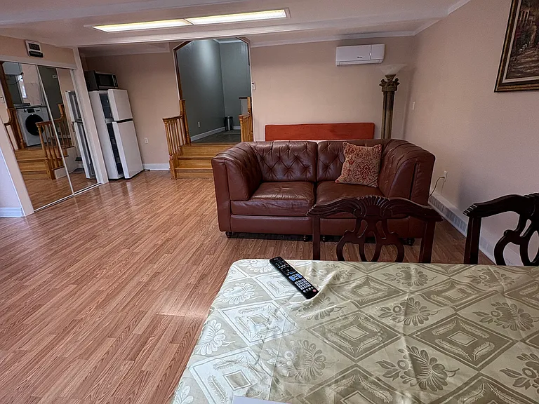 6678 Sale Ave #ADU — Photo 2