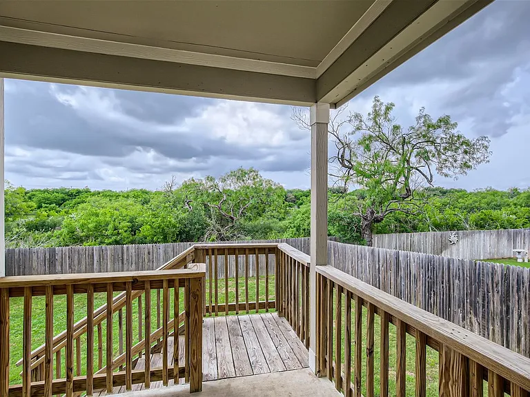 9110 Longhorn Park — Photo 14