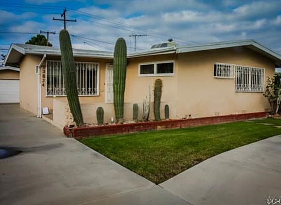 3rd image of 13834 Mulberry Dr
