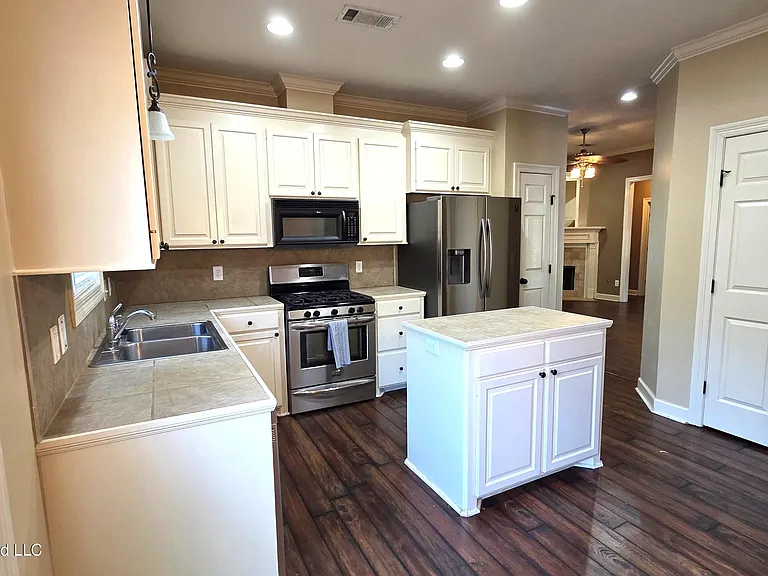 124 Cowles Creek Rd — Photo 7