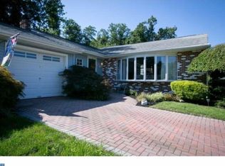 71 Winding Way Rd, Stratford, NJ 08084