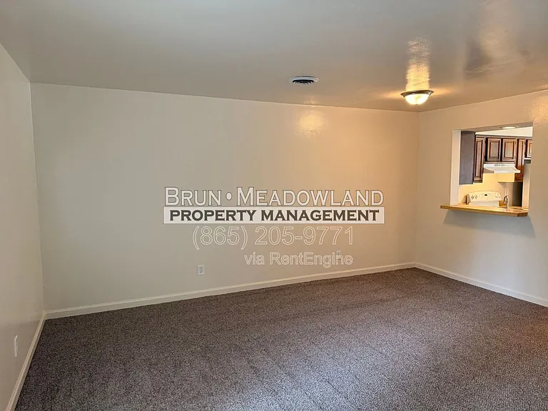9116 Parktop Ln #B — Photo 10