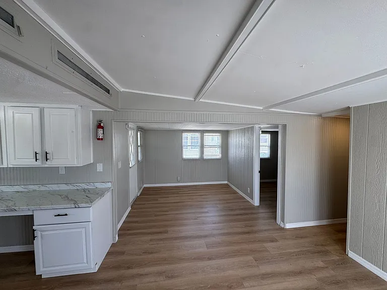 512 51st Avenue Dr W — Photo 13