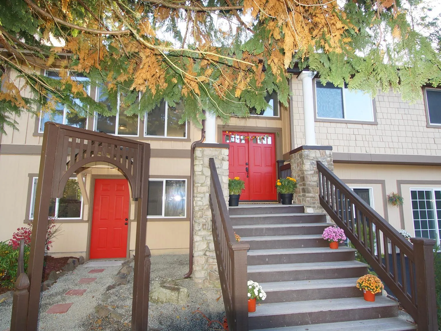 3 bed, 2970 sqft, $3,595 — Photo 3
