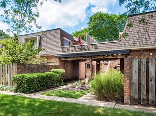 1519 Lafayette Dr APT B, Upper Arlington, OH 43220