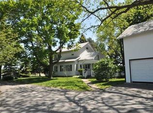 1102 York St, Honeoye Falls, NY 14472