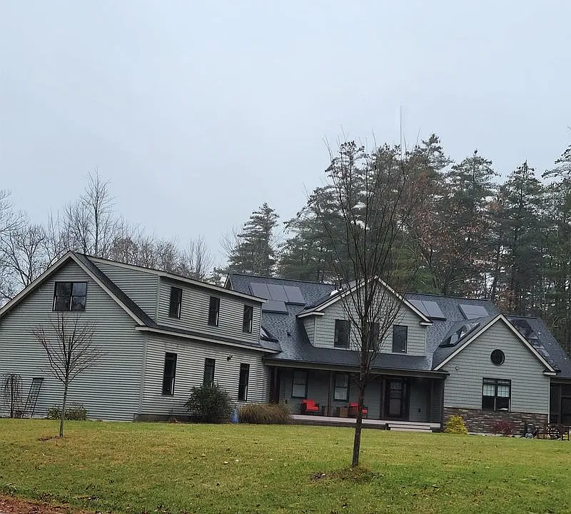 19 Metacomet Dr #2