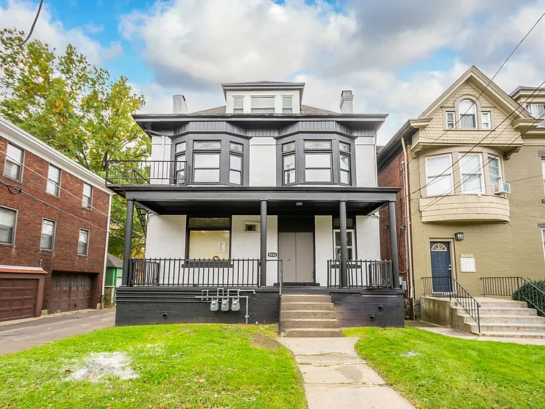 5554 Avondale Place — Photo 4