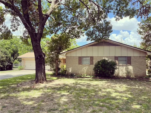 433 Cranbrook Dr, Woodway, TX 76712