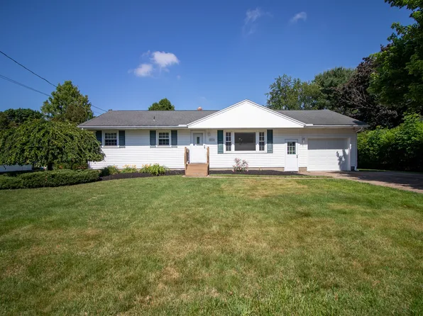 5535 Sebago Dr, Fairview, PA 16415