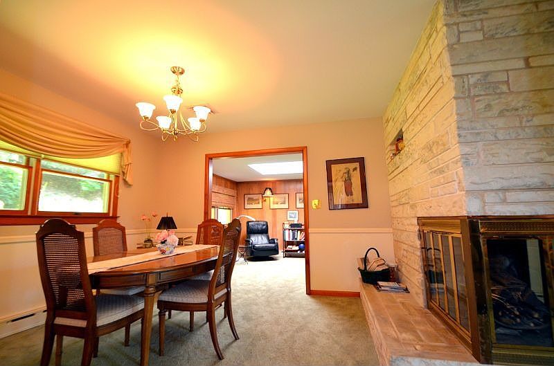 2nd image of 135 Old Somerset Rd