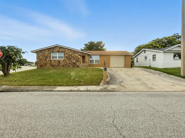 9239 Palm Ave, Port Richey, FL 34668