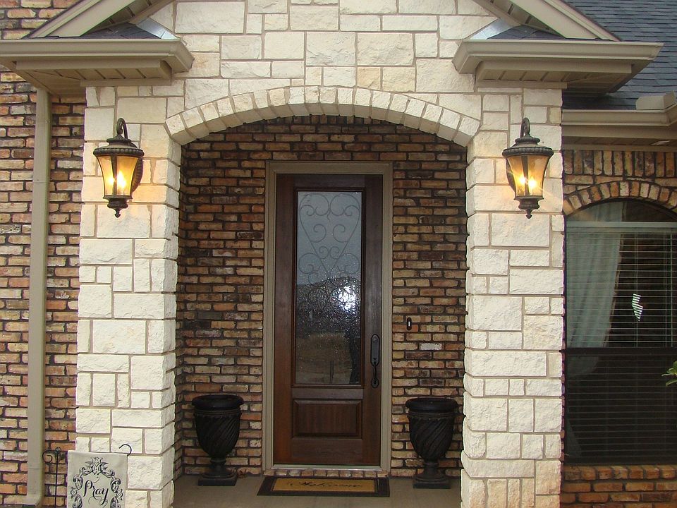 1st image of 137 Park Place Cir