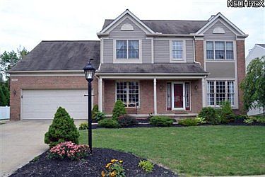 3rd image of 2932 Benjamin Dr