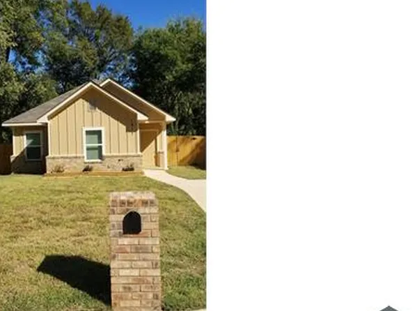 1911 N Border Ave, Tyler, TX 75702