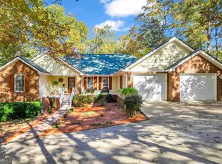 247 Ridgewood Dr, Hartwell, GA 30643