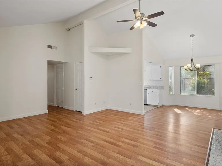4337 W Palo Alto Ave — Photo 7