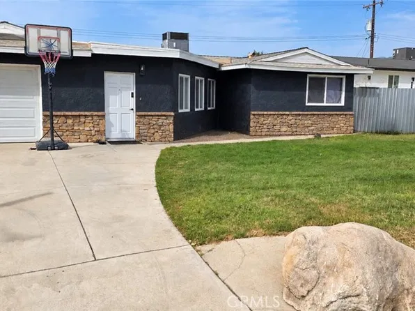5422 N Newbury Ave, San Bernardino, CA 92404
