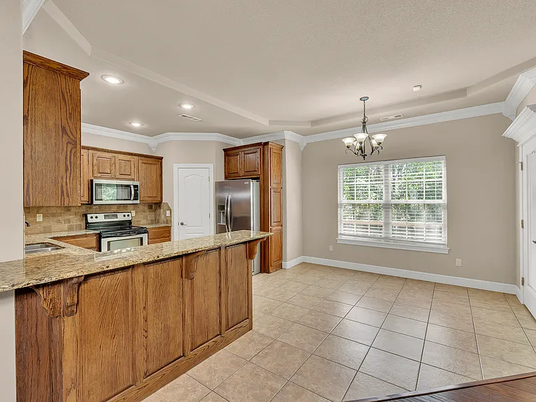 605 NW 17th Ct — Photo 14