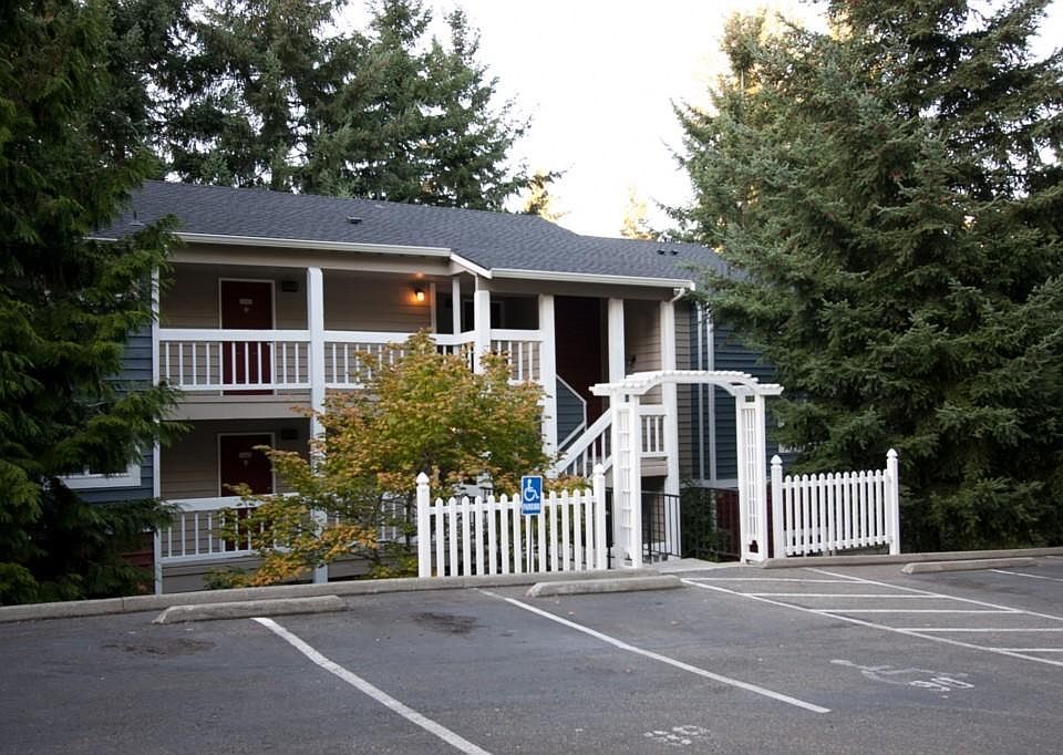 1st image of 15248 SE 43rd St APT D101