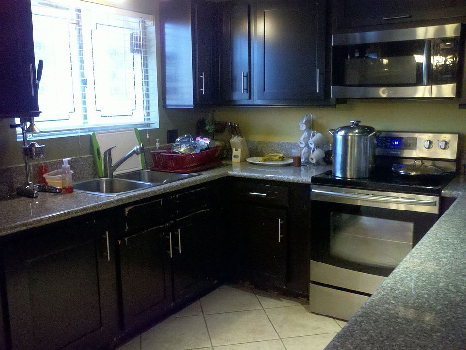 1st image of 2301 Holly Ave