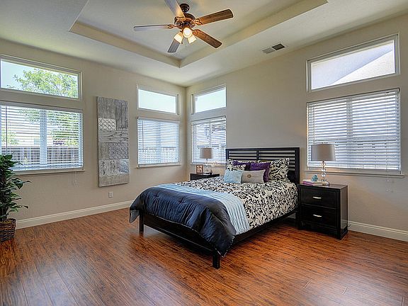 5th image of 1256 Paddington Way