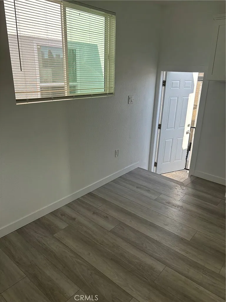 Studio, 210 sqft, $1,295 — Photo 4