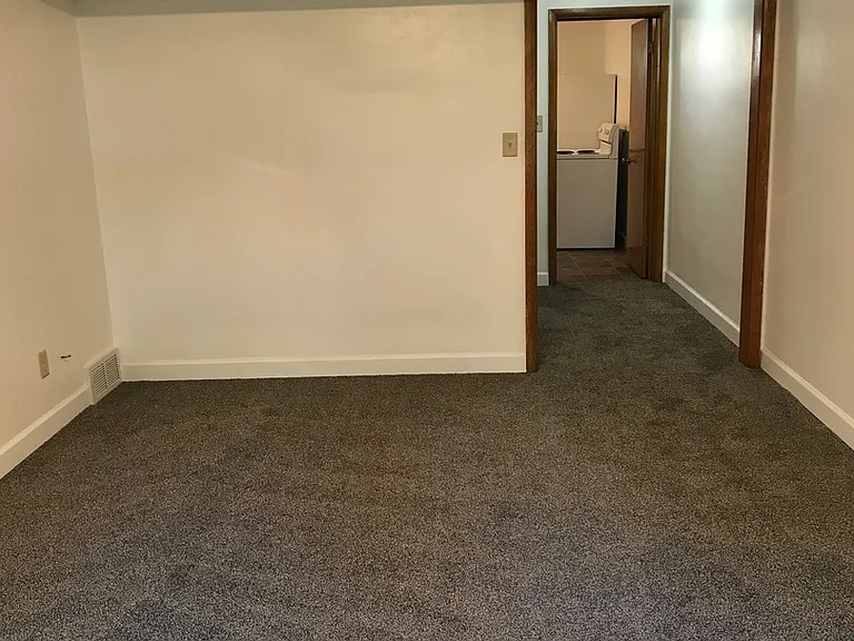 107 S Duluth Ave #3 — Photo 6