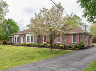 2708 Cages Bend Rd, Gallatin, TN 37066