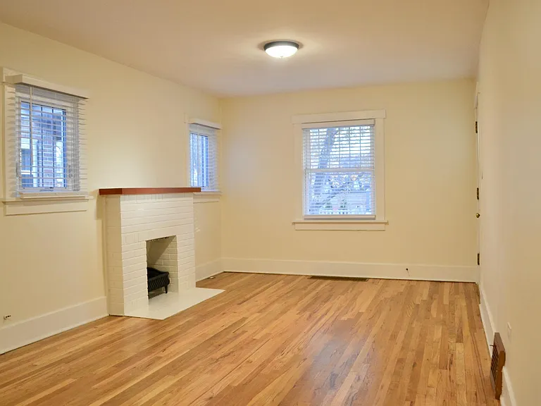1009 E 5th Ave — Photo 11