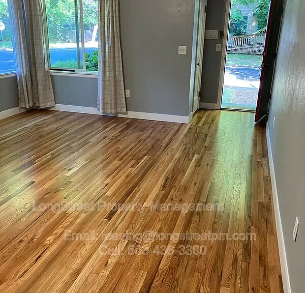 390 23rd St SE — Photo 4