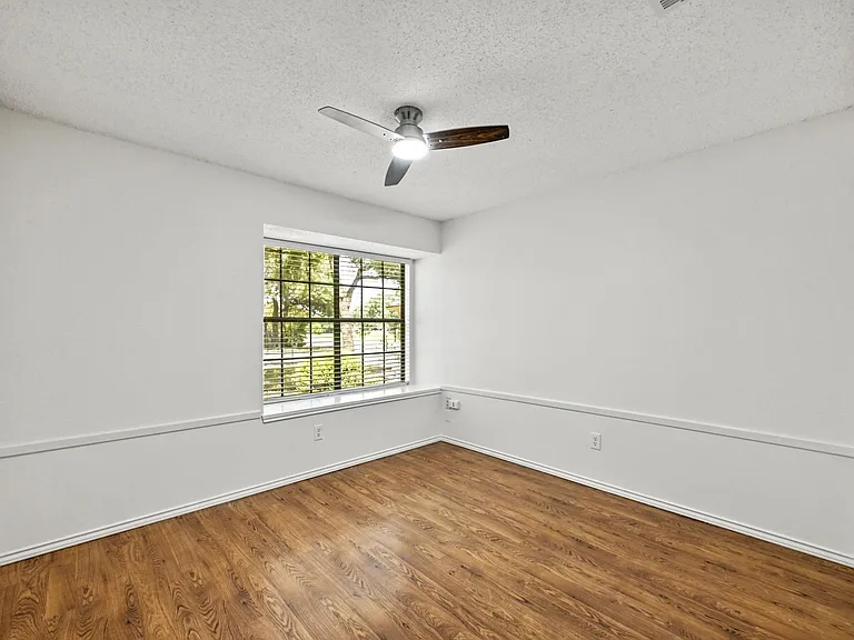 7403 Dallas Dr — Photo 21