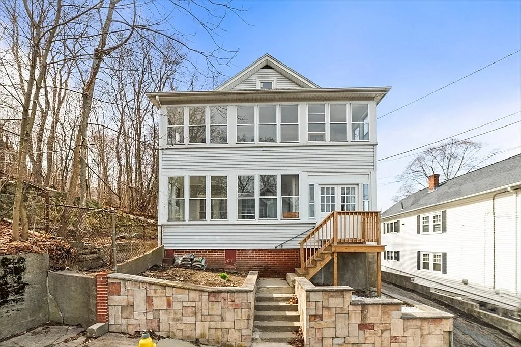 3 bed, 1.5 bath, 1144 sqft, $3,550 — Photo 1