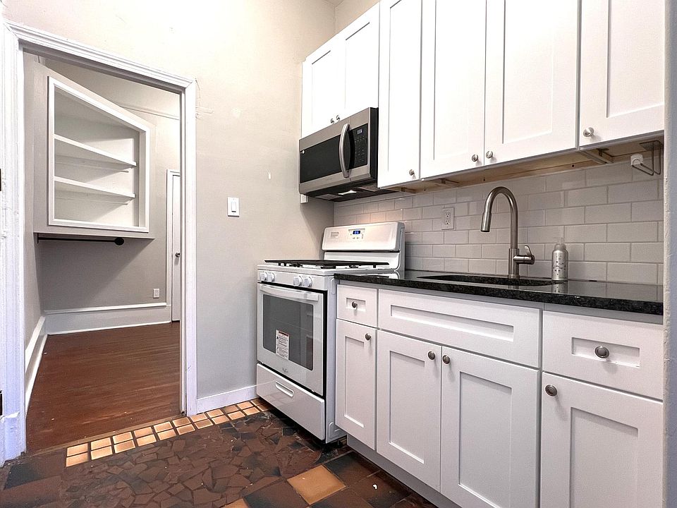 1st image of 1137 Shackamaxon St APT A