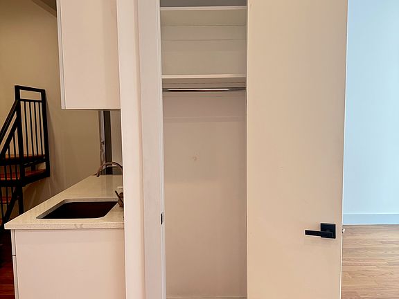 5th image of 509 Vanderbilt Ave #5A