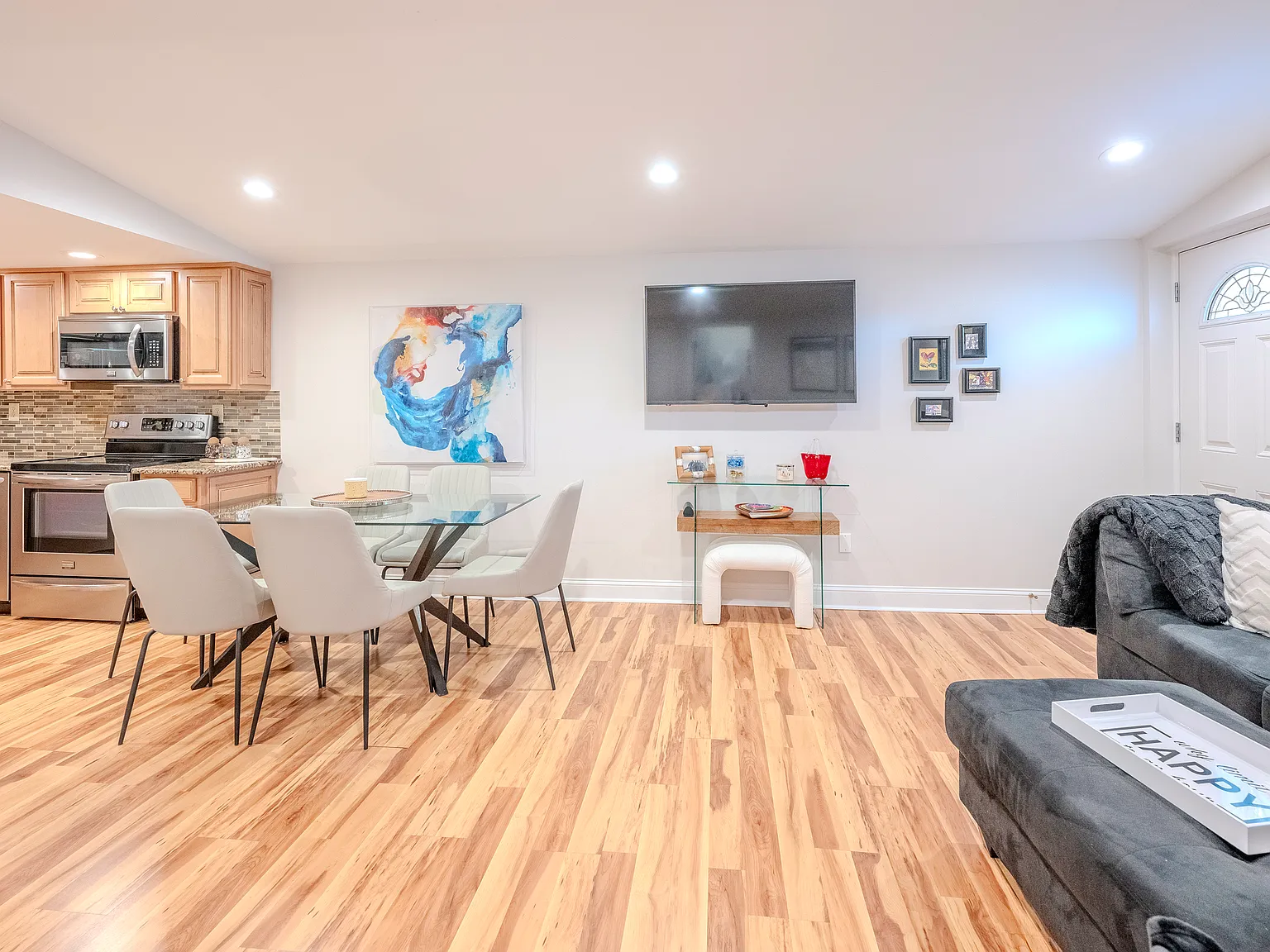 3 bed, $20,000 — Photo 4
