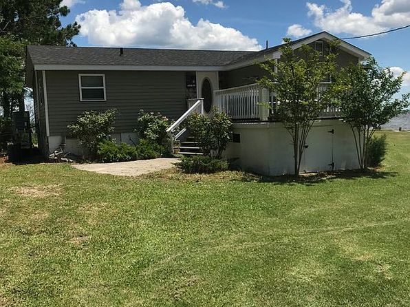 110 Cabana Rd, Belhaven, NC 27810