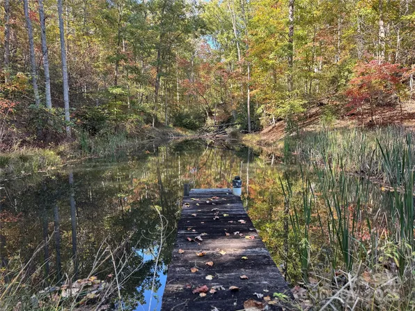 147 Helton Ln, Mill Spring, NC 28756