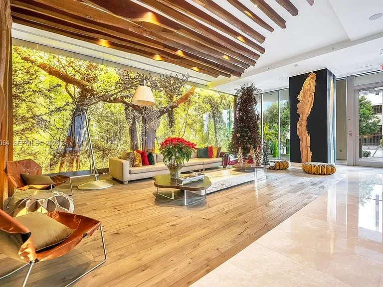1010 Brickell Ave #1810 — Photo 3