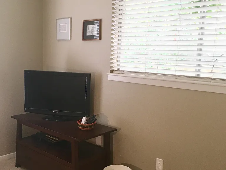 421 Emerson St #5 — Photo 15