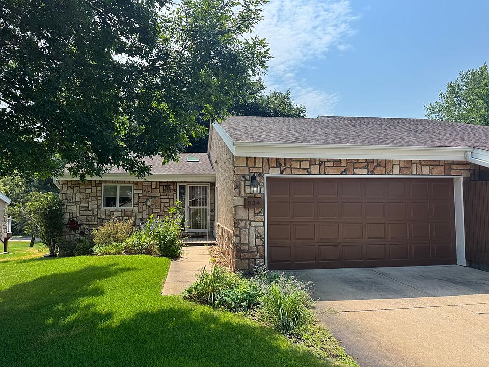 1st image of 534 Brook Ln