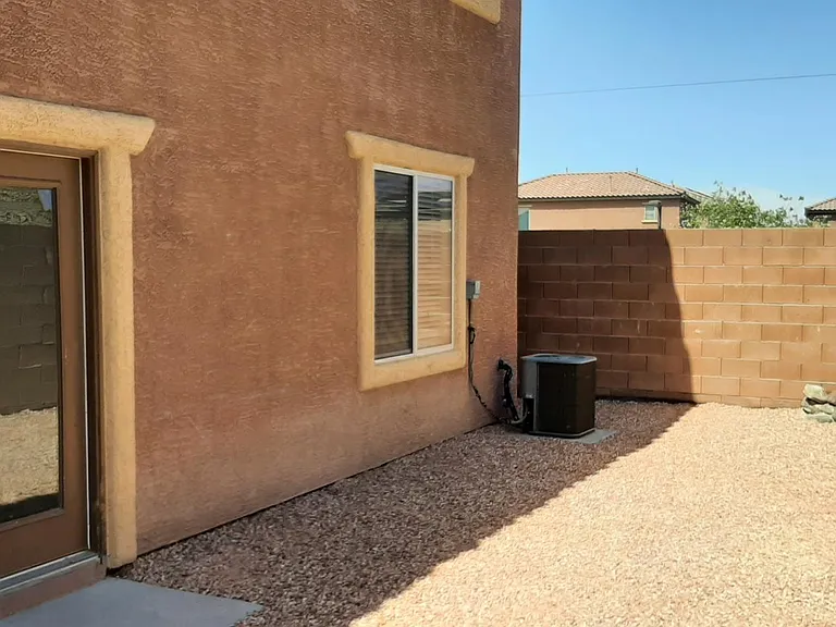 701 Taliput Palm Pl — Photo 2