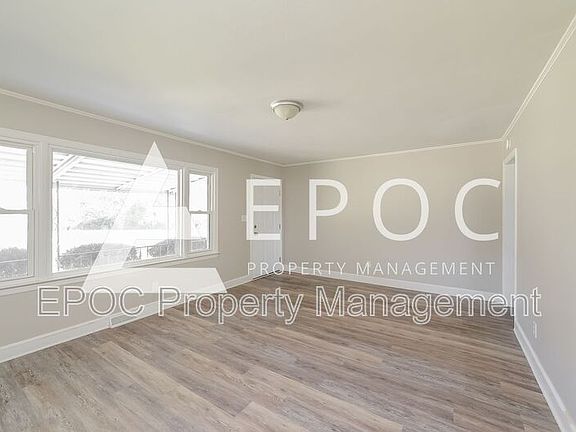 4th image of 2305 Rogers St