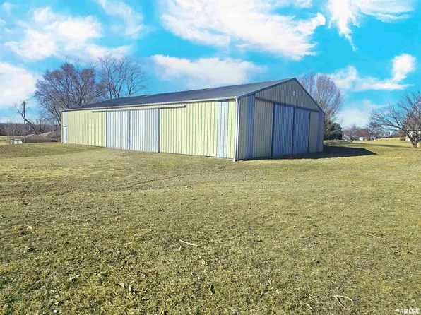 1206 Spring Bay Rd, East Peoria, IL 61611