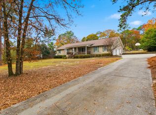 125 Robin Forest Dr, West Columbia, SC 29170