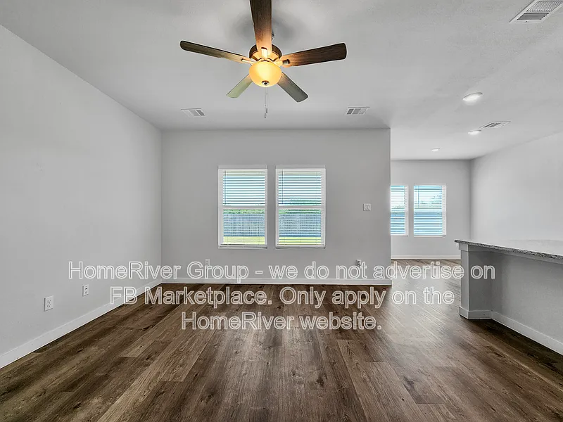 3 bed, 2.0 bath, 1508 sqft, $1,945 — Photo 3