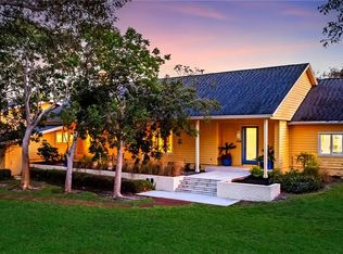 586 Yucca Rd, Naples, FL 34102