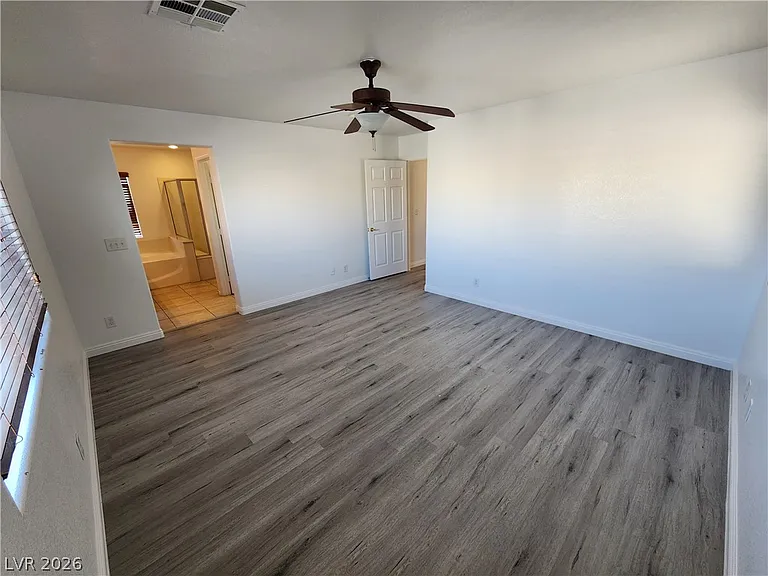 9106 Sheffield Garden Ave — Photo 15