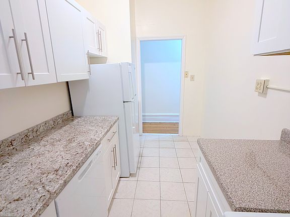 5th image of 35 Central Park N APT 2G